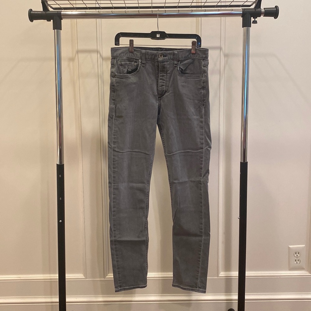 Rag and Bone Lightweight Jeans in grey
